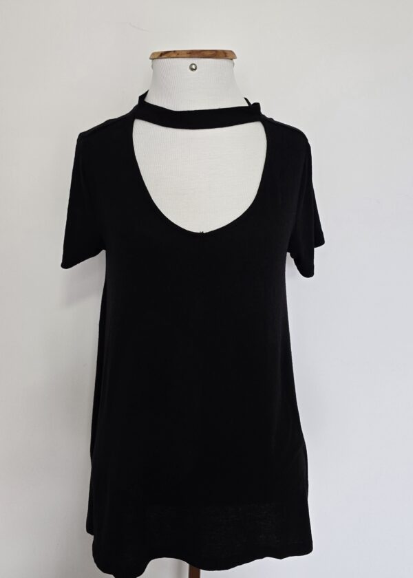 BLUSA PRETA LISA