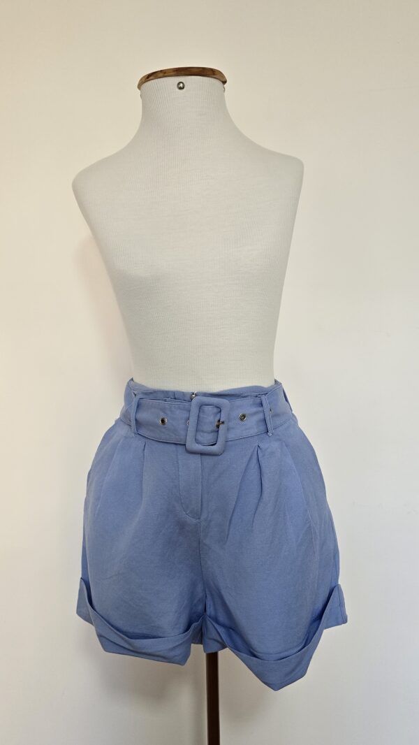 SHORTS AZUL MARCA AMARO