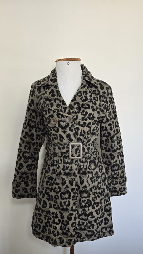 TRENCH COAT