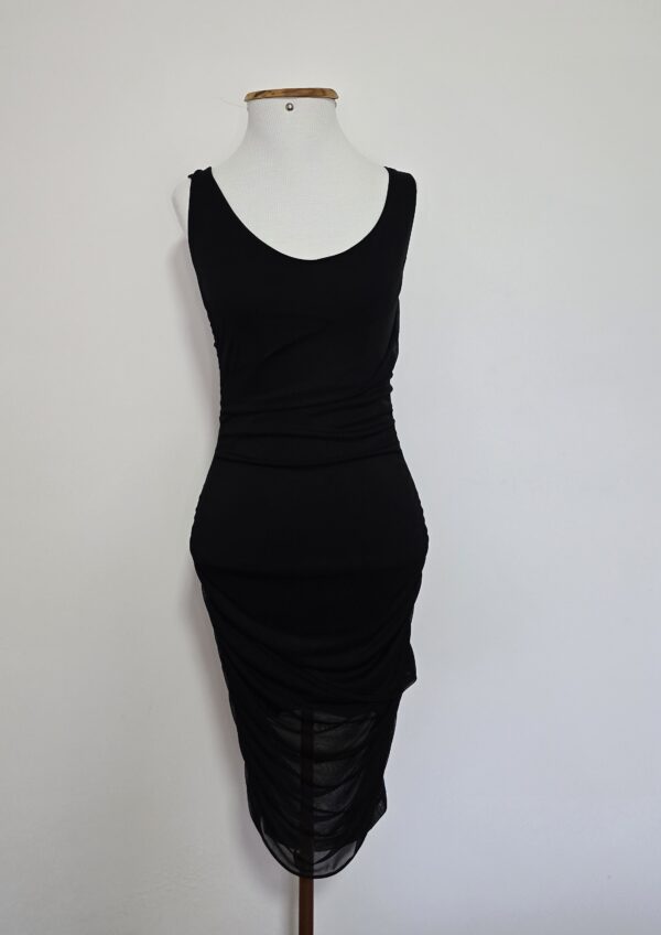 VESTIDO PRETO