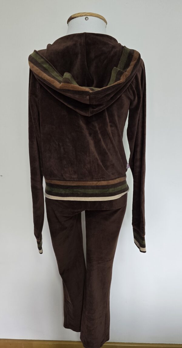 CONJUNTO PLUSH MARROM - Image 2