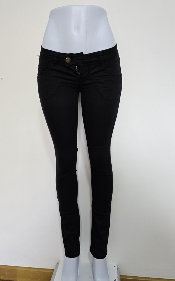 CALÇA PRETA